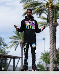 Comfy, stylish and bursting with vibrant prints and cool colors, aero has teen boys' clothing to keep you looking your best for every activity. Diary Of A Clotheshorse Nba Youngboy Drops Never Broke Again Ss20 Collection