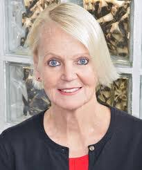 Melanie Scholer's Instagram, Twitter & Facebook