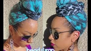 For the brunettes out there, make your brown locks stand out even more with subtle highlights mixed in. 45 Head Wrap Styles For The Long Short And Loc D Naturallycurly Com