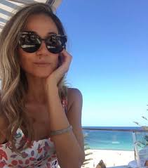 Creamy blonde using @redken