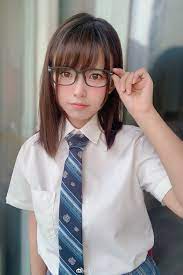 別嬪 おしゃれまとめの人気アイデア pinterest c 女の子 ポーズ メガネ女子 女の子