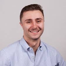 Kerry Dodge's Instagram, Twitter & Facebook