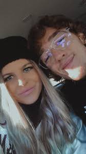 Brett Liles and Hillarry Hanna's Wedding Website