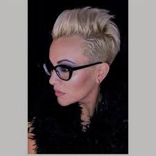 kurze frisuren damen 2018 mit brille frisur brille damen frisur frisuren kurze mit short hair styles hairstyles with glasses medium hair styles