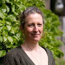 Robin Jaques's Instagram, Twitter & Facebook