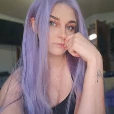 Christina Kindred's Instagram, Twitter & Facebook