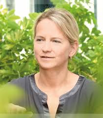 Sandra Pries's Instagram, Twitter & Facebook