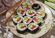 Easy Tuna Sushi Rolls | Heinen's Grocery Store