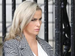 Mary Cash's Instagram, Twitter & Facebook