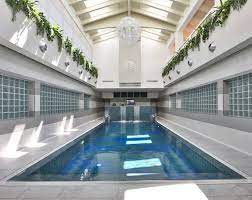 It offers 51 rooms, an american bar, a little meeting room, and a garage. Hotel In Modena Casinalbo Di Formigine Bw Plus Hotel Modena Resort Modena Casinalbo Di Formigine