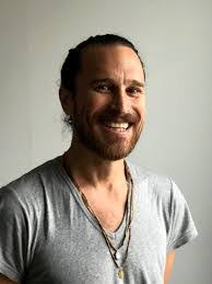 Mitch Burnett's Instagram, Twitter & Facebook