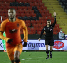 90 7 muslera, saracchi (maç bittikten sonra) (galatasaray). Mac Sonucu Gaziantep Fk 1 2 Galatasaray