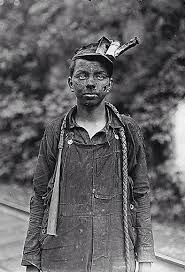 French to english translation results for 'charbon' designed for tablets and mobile devices. Enfant Des Mines De Charbon Mine De Charbon Enfant Charbon