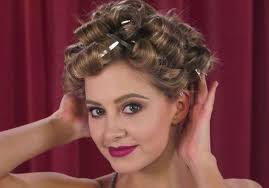Read on for how to get finger waves and step back in time to the roaring twenties. How To Modern 1920s Flapper Finger Wave Hair Superdrug
