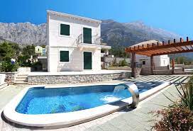 Das günstigste angebot beginnt bei € 32. Ferienhaus Mit Pool In Kroatien Villen In Kroatien
