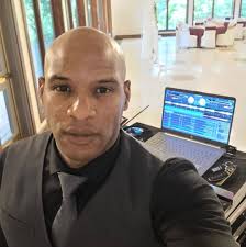 Became nostalgic from Nick's post about The Safety Fire. I miss these guys  so much. Not Djent, but I'm certain you guys can appreciate the  technicality of it all. They also conveyed