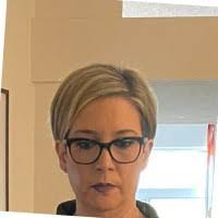 Jen Pollard's Instagram, Twitter & Facebook