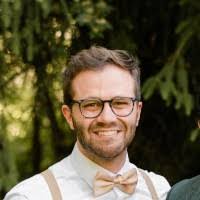 Wade Farr's Instagram, Twitter & Facebook