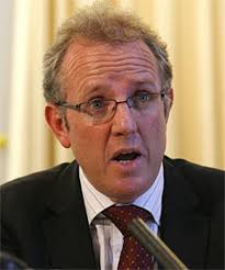 Criminal trespasses police officers