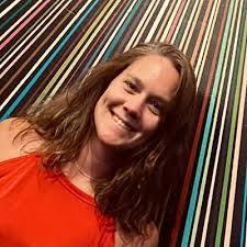 Chelsea Wade's Instagram, Twitter & Facebook