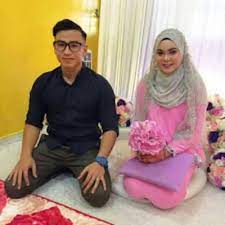 Baju nikah/tunang untuk dijual saiz l. Baju Tunang Letop Tapi Murah