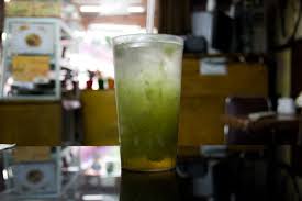 Es timun serut adalah minuman khas indonesia yang berasal dari provinsi nanggroe aceh darussalam. 4 Resep Es Timun Jeruk Nipis Untuk Berbuka Puasa Umroh Com