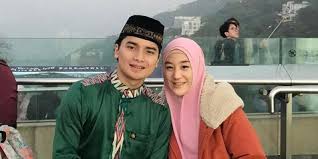 These pictures of this page are about:muhammad alvin faiz. Kronologi Cinta Alvin Faiz Dan Istrinya Yang Mualaf Menyentuh Kapanlagi Com