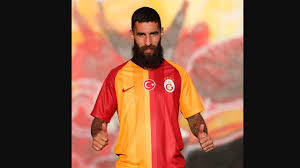 Galatasaray ile 3 yıllık sözleşmeye imza atan jakup jimmy durmaz, kulüp televizyonuna açıklamalarda bulundu. Jimmy Durmaz Galatasaray Da Transfer Haberleri
