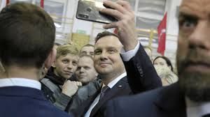 Quotations by andrzej duda, polish politician, born may 16, 1972. Dziennikarze Dopytywali Gdzie Byl Andrzej Duda Nie Byly To Dla Mnie Wcale Latwe Swieta Polityka Wiadomosci Gazeta Pl