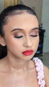 Maquillaje navideño para lucir espectacular