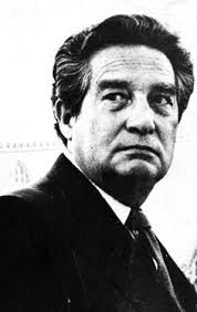 Todo es del viento y el viento es aire siempre de viaje. 11 Octavio Paz Ideas Literature Poems Words
