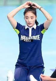 8일 온라인 커뮤니티 '여자배구 갤러리'에는 여자배구 선수 a와 b의 실명을 거론한 도넘은 추측성 글이 앞서 전날(7일) 0시께 경기 용인시 기흥구 내 여자배구 선수단 숙소에서 현직 배구선수인 b(25). 9dq Jcg Wons4m