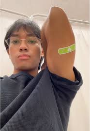 Girls Getting Injected