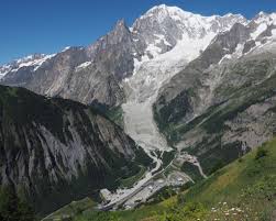 The tour du mont blanc is a spectacular trek that unwinds around the mont blanc massif and that crosses the italian, swiss and french territories. Tour Du Mont Blanc Time To Return To This Amazing Trail Carryoncouple