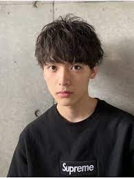 束感マッシュ ショートレイヤー くせ毛風パーマ ツーブロック l045665331 フィフス fifth のヘアカタログ ホットペッパービューティー ショート パーマ ツイストパーマ メンズ ショート パーマ