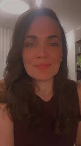 Esta foi mais uma conversa maravilhosa com a @adele.psi . , Falamos um  pouquinho sobre os contornos da comunicação afetiva e a oratória e como  essas duas metodologias podem ser muito poderosas para ...