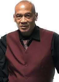 Justin Badgett's Instagram, Twitter & Facebook