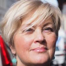 Karin Edwards (buzzzy)