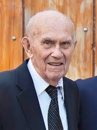 Dustin Rupp's Instagram, Twitter & Facebook