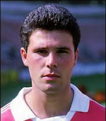 WOOTTON BASSETT TOWN FC READING TOWN FC wootton bassett town f.c. keep upto  date with the town by visiting the website at www.wb