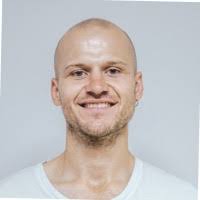 900+ "Stefan" profiles