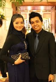 Orang malaysia kan…cari negatif dulu, positif. Say No To Wap Cengkih On Twitter Jap Aku Ada Tea Nak Spill Fasal Mira Filzah Ni Sebenarnya Dulu Kan Aku Buat Asasi Law Dekat Uitm Dengan Dia