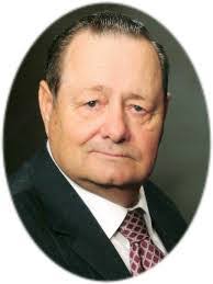 Stephanie Hanus's Instagram, Twitter & Facebook