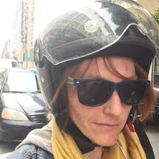 Robin Kirschbaum على X: "Just scootin' around the city! Try Scoot out for  yourself and see how much fun it is #10scootsandcounting  https://t.co/3HEAjiadNz"