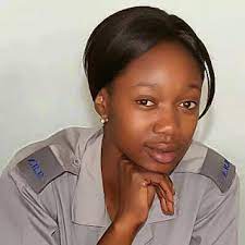 Showing off her juicy juggs while camwhoring. Beche Mhata Pictures