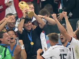 Durch ein solches golden goal von nia künzer wurde die deutsche mannschaft 2003 weltmeister. Kommentar Deutschland Ist Fussball Weltmeister 2014 Manager Magazin