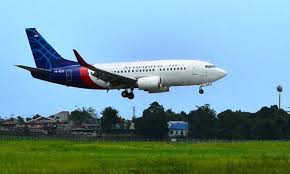 The sriwijaya air plane that crashed last month killing 62 people had an imbalance in engine thrust that eventually led the plane into a sharp roll and then a final dive into the sea. L Equipage Du Boeing 737 500 De Sriwijaya Air N A Pas Emis De Signal De Detresse