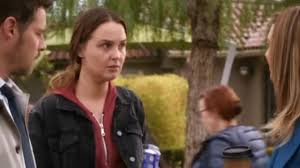 Grey S Anatomy Saison 15 Jo Sombre Dans Le Trailer De L Episode 22 Premiere Fr