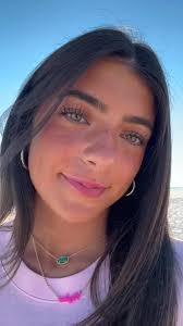 Kaylee Morse's Instagram, Twitter & Facebook