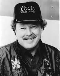 Ed Mcculloch's Instagram, Twitter & Facebook